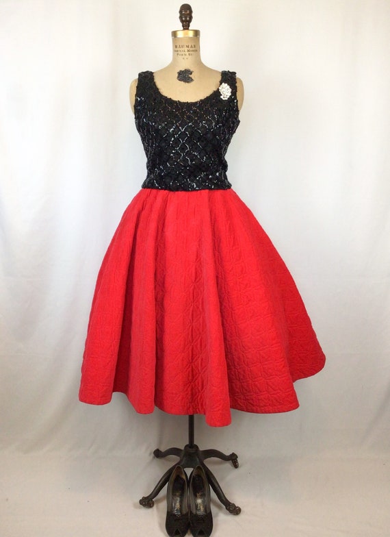 Vintage 50s skirt | Vintage red quilted circle sk… - image 3