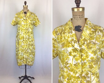 robe vintage des années 50 | robe de jour vintage en coton jaune | robe de maison à imprimé floral des années 1950