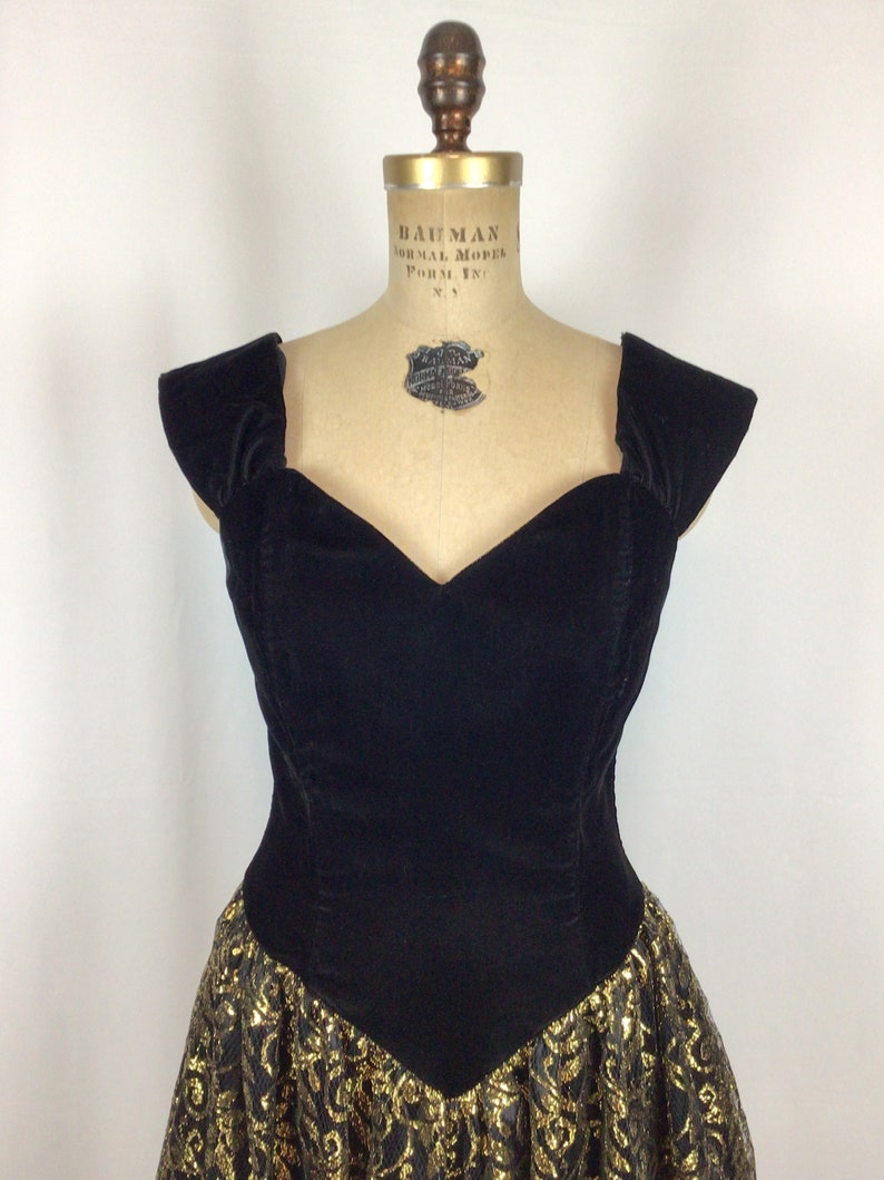 Vintage 80s dress Vintage black velvet gold lace cocktail dress 1980s Jessica McClintock Gunne Sax dress image 2