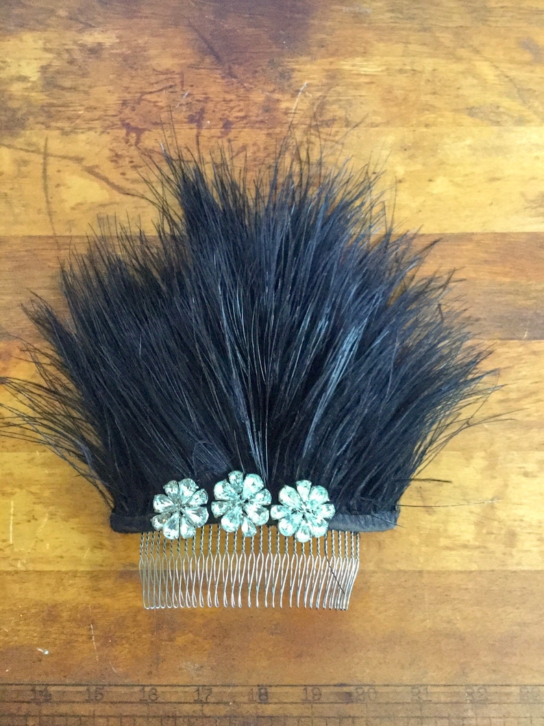 Bespoke hair comb Vintage 20s black feathers 50s rhinestone button flowers comb image 1