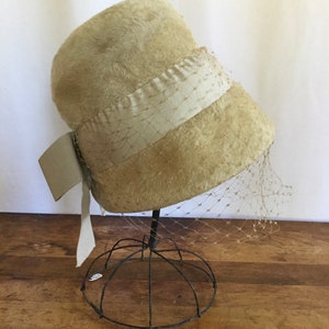 Vintage 60s hat vintage cream mohair fur hat 1960s Musketeer veiled hat bow winter hat image 4