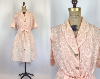 robe vintage des années 50 | peignoir imprimé fleuri vintage | Manteau de salon à fleurs roses des années 1950