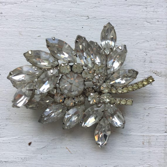 Laurel brooch | Vintage crystal rhinestone brooch… - image 1