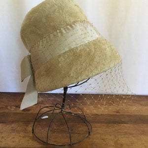 Vintage 60s hat vintage cream mohair fur hat 1960s Musketeer veiled hat bow winter hat image 5