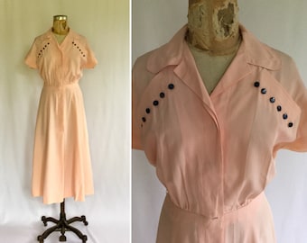 Pink 40s shirtwaist dress | Vintage pink rayon button front day dress | 1940s pale pink navy button trimmed cap sleeve dress