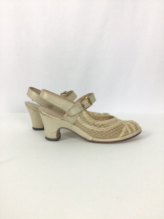 Vintage 40s shoes | Vintage ivory peep toe heels … - image 4
