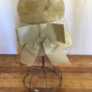 Vintage 60s hat vintage cream mohair fur hat 1960s Musketeer veiled hat bow winter hat image 7