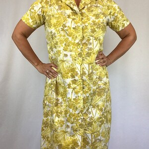 Vintage 50s dress Vintage yellow cotton day dress 1950s floral print house dress image 5