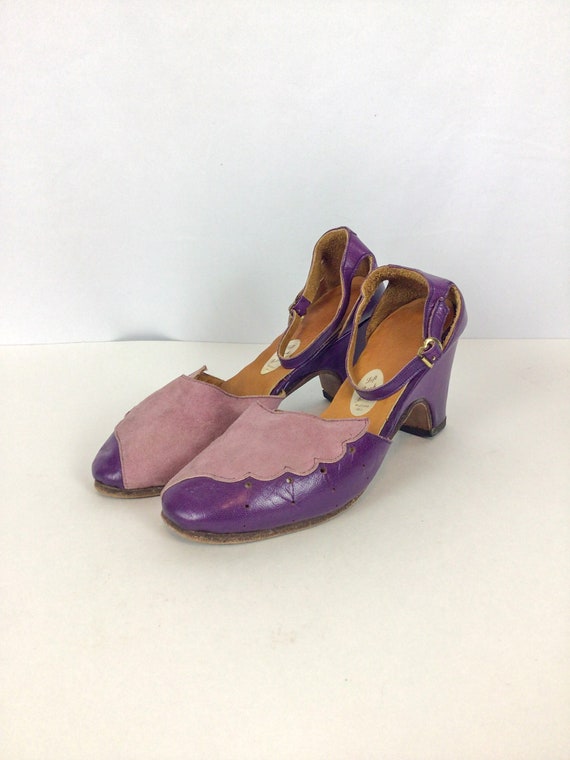 Vintage 30s shoes | Vintage purple lilac suede wed