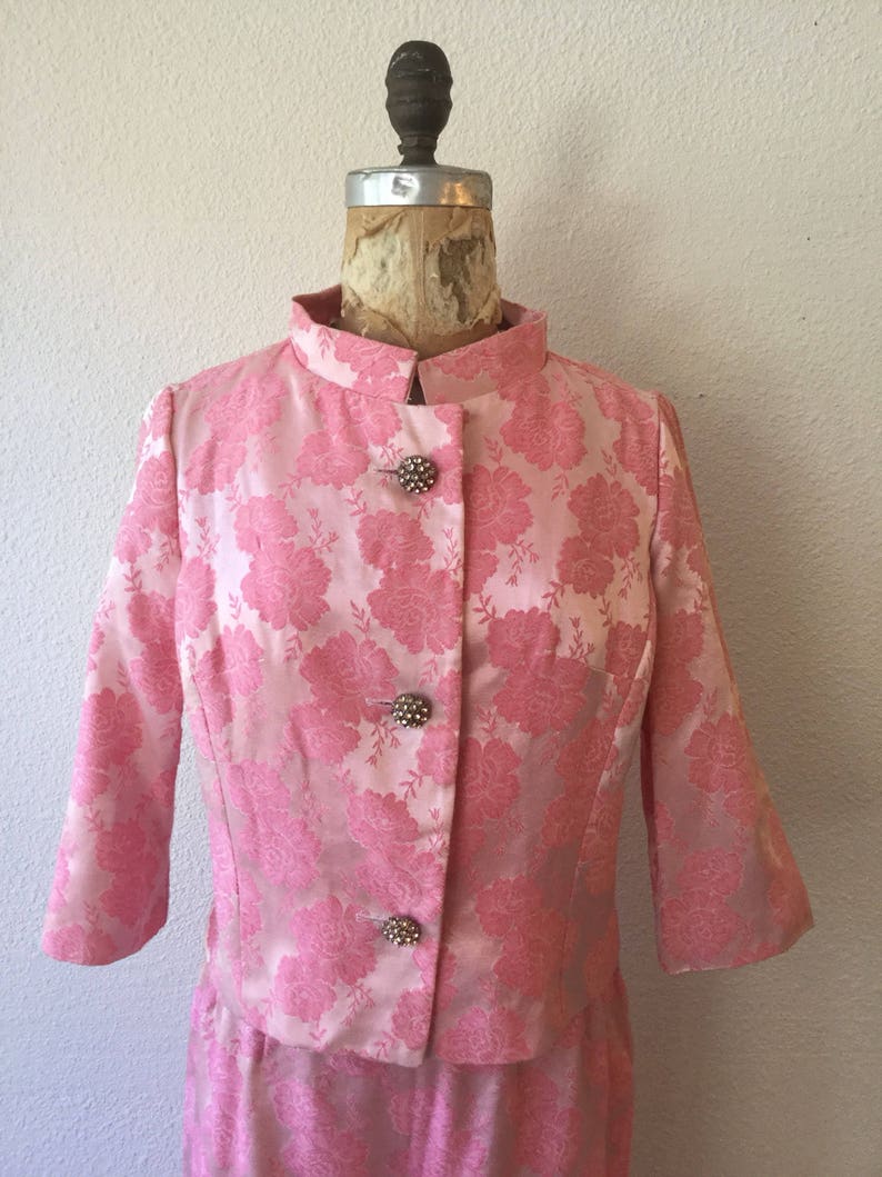 Rose 60s suit Vintage pink rose brocade suit 1960's | Etsy