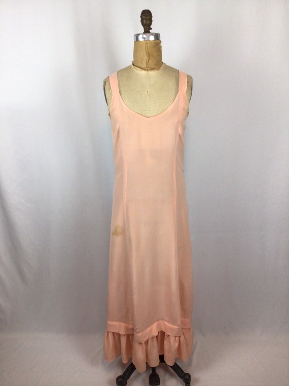 Vintage 30s nightgown | Vintage peachy pink silk … - image 4