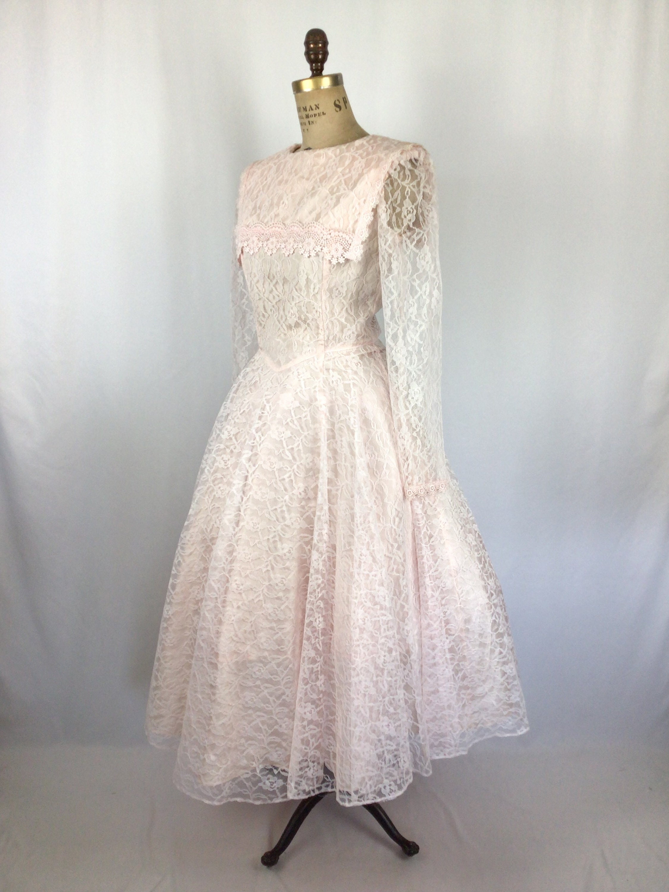 Robe Cocktail Dentelle Wellwits - Style Vintage Années 1940
