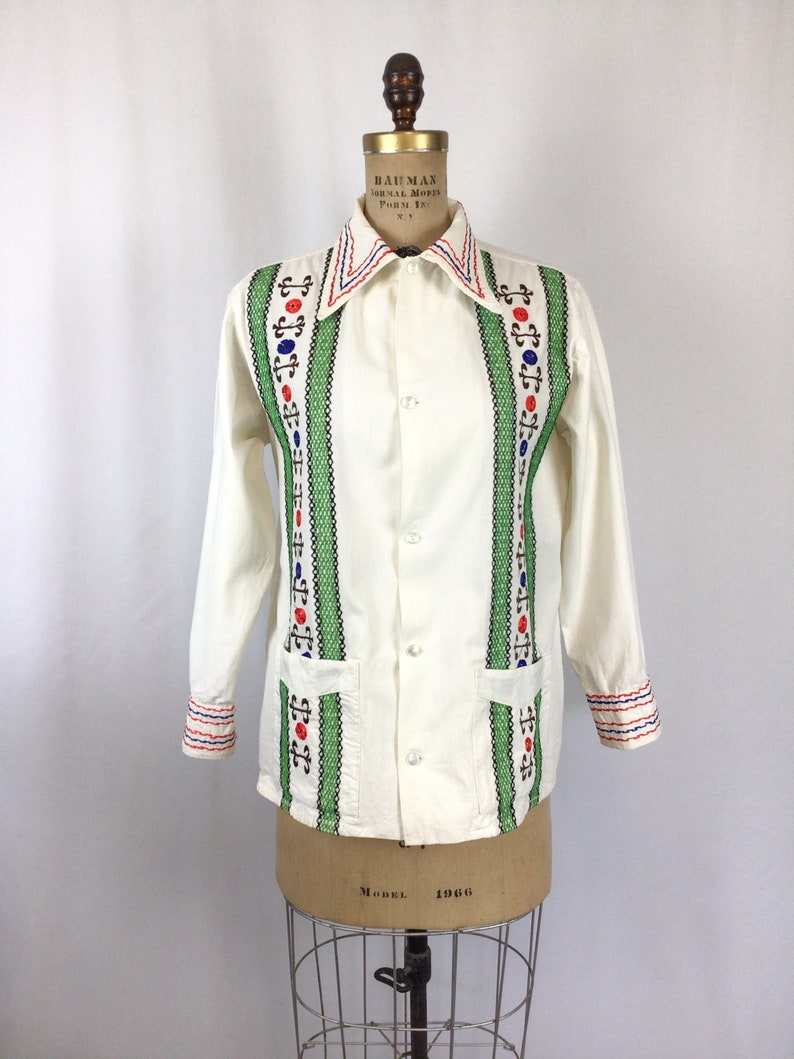 Vintage 40s blouse Vintage embroidered blouse 1940s button front cotton linen  top
