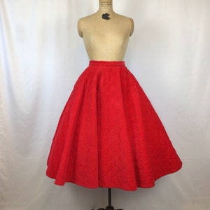Vintage 50s skirt Vintage red quilted circle skirt 1950s Chumley Sportswear full skirt zdjęcie 2
