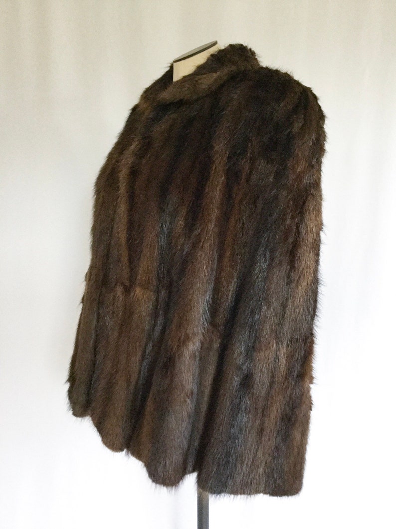 Vintage 50s fur cape Vintage rich striped brown mink cape Early 1950s Vancouver Fur factory mink fur cape stole image 5