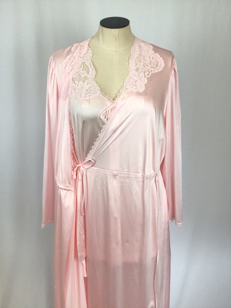 Vintage 60s Negligee set Vintage soft pink three piece pajama set 1960s Collections JC Penneys pjs and robe image 4