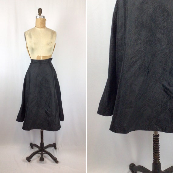 rivaal Lelie energie Vintage jaren 50 Petticoat Vintage zwarte bloemen gegolfd - Etsy België