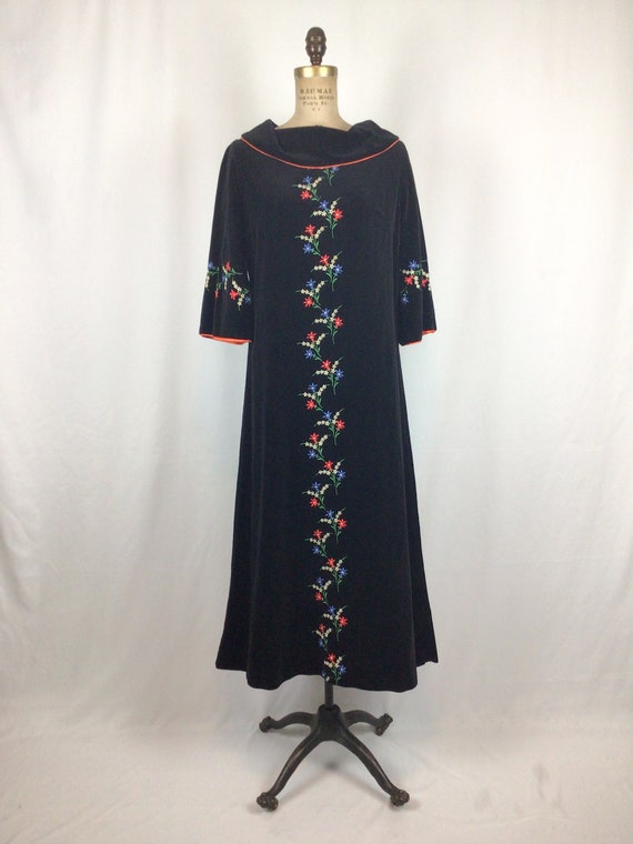 Vintage 60s dress | Vintage embroidered black vel… - image 5