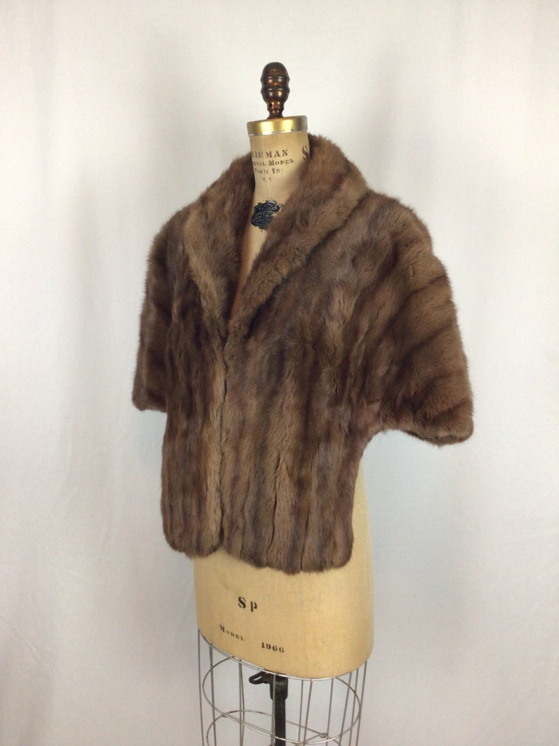 Vintage 50s stole Vintage chocolate brown striped mink stole 1950s Feldman Bros fur cape image 5