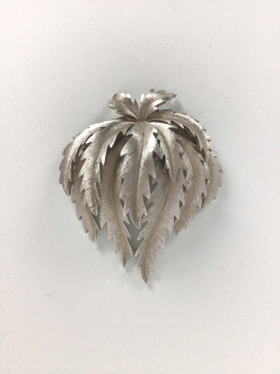 Vintage 50s brooch | Vintage silver toned thistle… - image 4