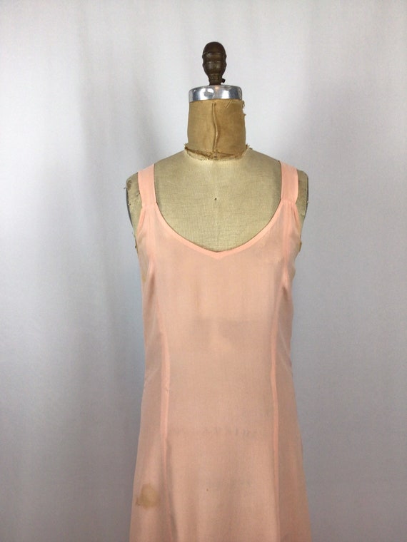 Vintage 30s nightgown | Vintage peachy pink silk … - image 3