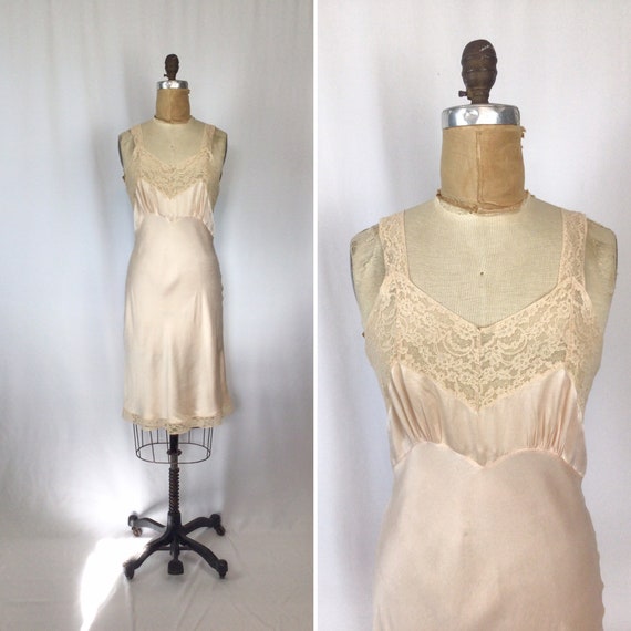 Vintage 40s slip | Vintage blush pink silk antique