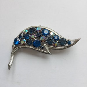 Leaf MCM brooch | vintage leaf shaped rhinestone brooch | 1950&#39;s silver and  blue sapphire rhinestone brooch