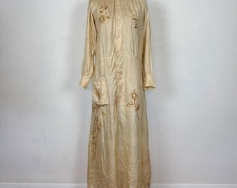 Vintage 20s nightgown | Vintage cream silk nightdress | 1920s embroidered floral kaftan dress