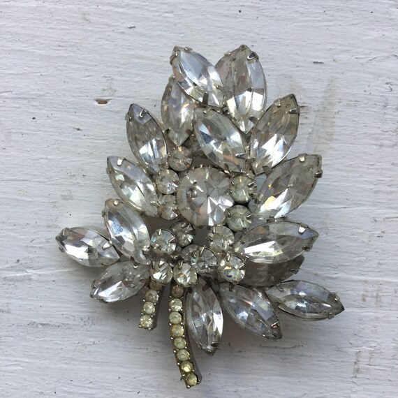 Laurel brooch | Vintage crystal rhinestone brooch… - image 6