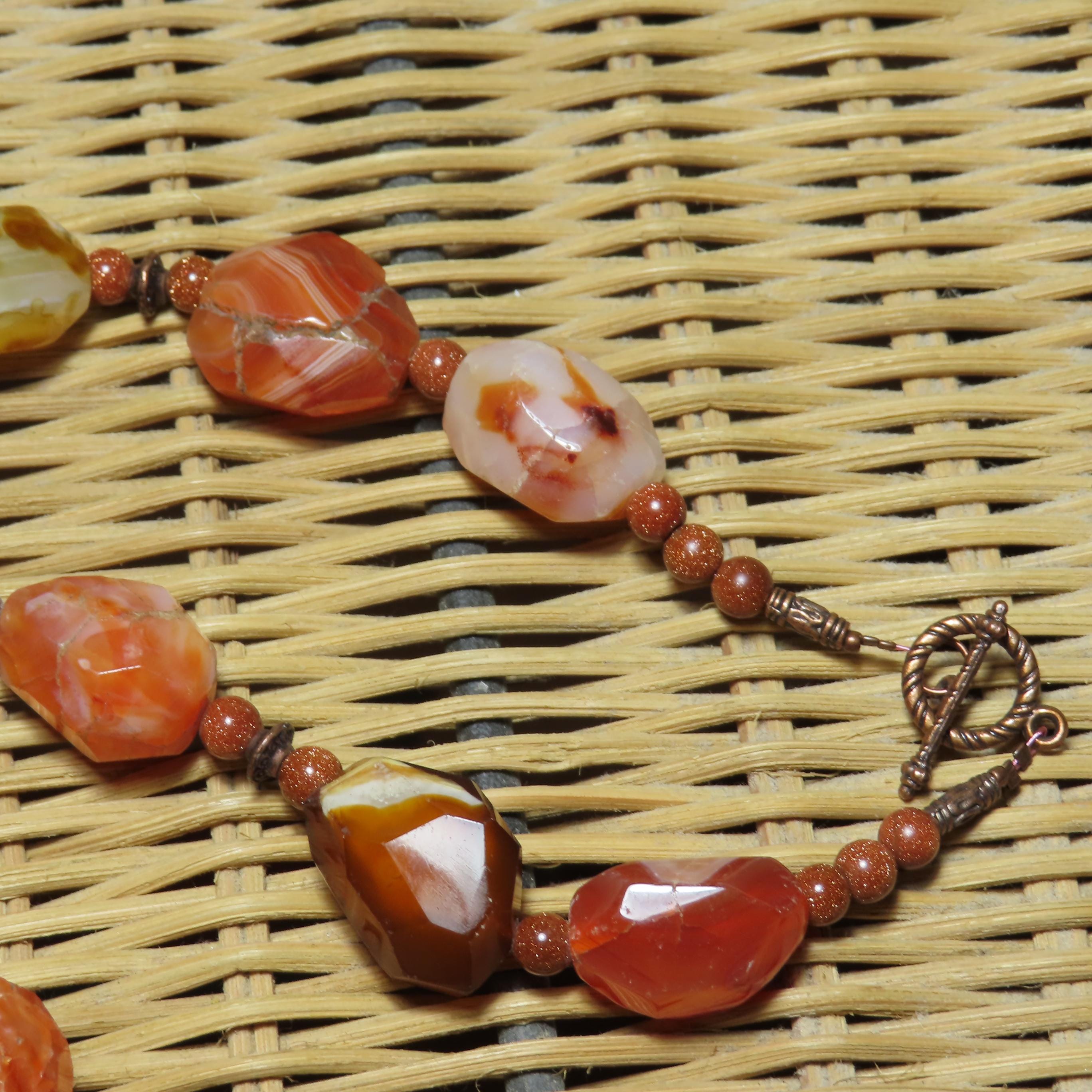 Collier De Perles En Cornaline Et Agate Noire - Pierre Naturelle - Occasion En Bel état - Style Ethnique