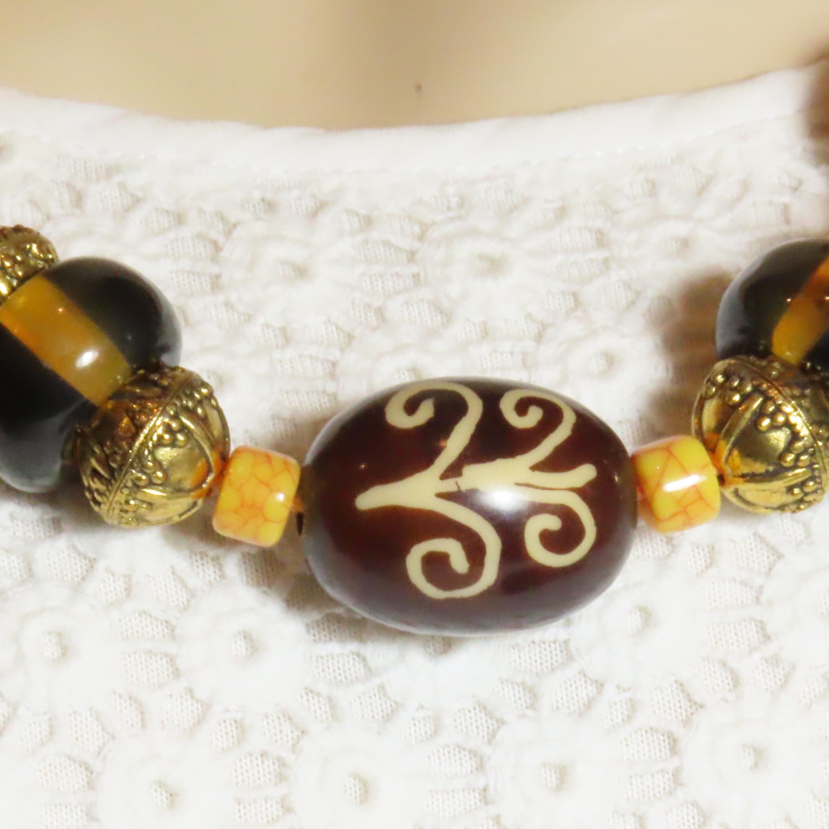 Boucles d'Oreilles Dormeuses en Or et Grenats