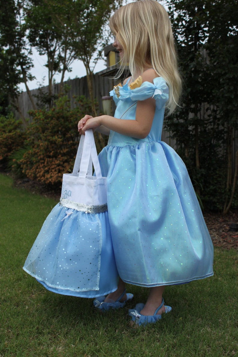 NEW CINDERELLA Inspired Princess Bag/ Tote Dance Bag Party Favor-Halloween Trick or Treat Bag Easter Bag Bild 4