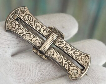 Antique German hand engraved 835 solid silver brooch