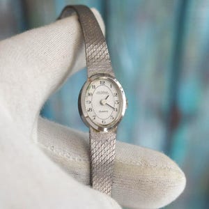 Vintage AROXANA Ladies Watch – 835 Silver, German Quartz, 16 x 19 mm Case, 180 mm Bracelet, Oval Dial