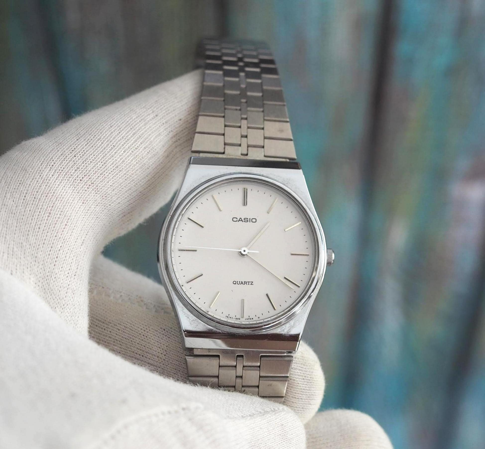 Casio MQ-336 Quartz Watch 33 Mm – Stainless Steel Case & Band 