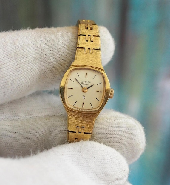 Reloj Citizen vintage de cuarzo para mujer – Caja de 17 mm