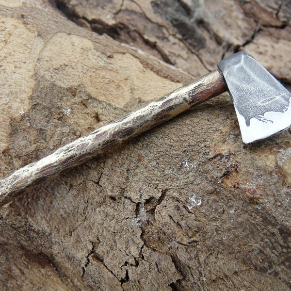 Forged tomahawk axe-keychain