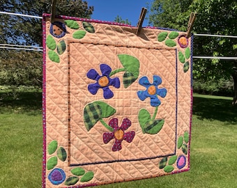 Applique Technique Class Sample Quilt 20”x20”