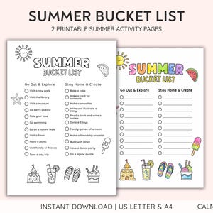 Może przedstawiać: Dwie strony z zadaniami do druku zatytułowane Summer Bucket List, zawierające listy kontrolne Go Out & Explore oraz Stay Home & Create. Jedna strona jest czarno-biała, a druga kolorowa. Obie zawierają ilustracje słońc, arbuzów, zamków z piasku i lodów.