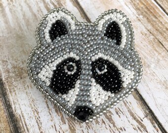Raccoon Pin, Cute Beaded Brooch, Gift for Mother's Day, Raccoon Loving Best Friend, Monochrome Woodland Animal Jewellery, Made to Order
