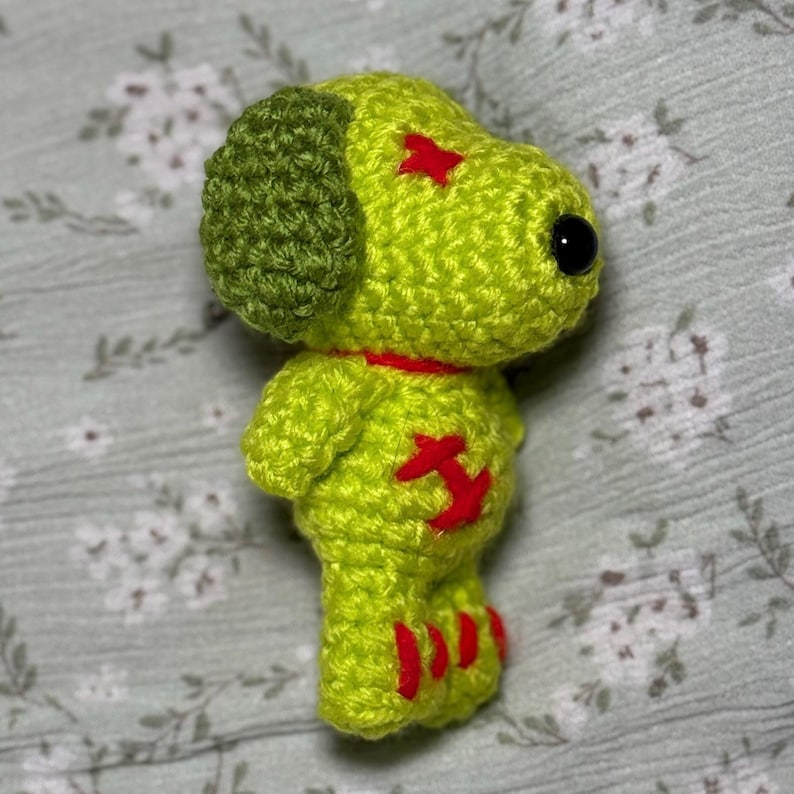 Limited Edition | Crochet Snoop Halloween Keychain Bag Charm | Zombie , Devil, Bat Keychain Bag charm | Custom Dog Snoop Keychain | Sppoky image 3
