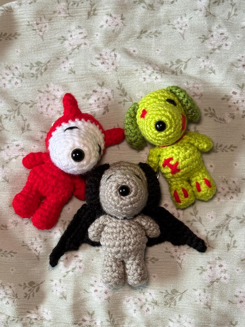 Limited Edition | Crochet Snoop Halloween Keychain Bag Charm | Zombie , Devil, Bat Keychain Bag charm | Custom Dog Snoop Keychain | Sppoky image 1