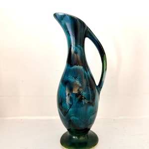 Vintage Dryden Pottery Ozark Frontier kan, jaren 70, mid-century blauwgroene druppelglazuur keramische schenkkan, gesigneerd Arkansas Studio Art Pottery