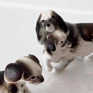 スパニエル犬ファミリー ボーンチャイナ ヴィンテージ 母犬と子犬 3点セット 手描き磁器