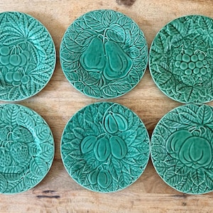 vintage Bordallo Pinheiro Green Majolica Fruit Plates, Ensemble de 6, Artisanat portugais