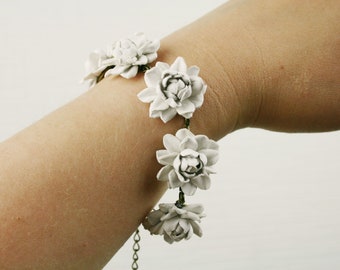 White Leather 6 Small (1'') Roses Bracelet, Delicate Floral Bracelet, Wedding Jewelry, Real leather accessories