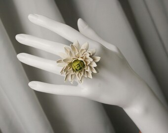 Ivory/green leather Chrysanthemum flower ring