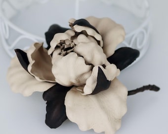 Beige Leather Iris Brooch, Handmade Botanical Flower Pin, Neutral Floral Accessory, Leather Jewelry