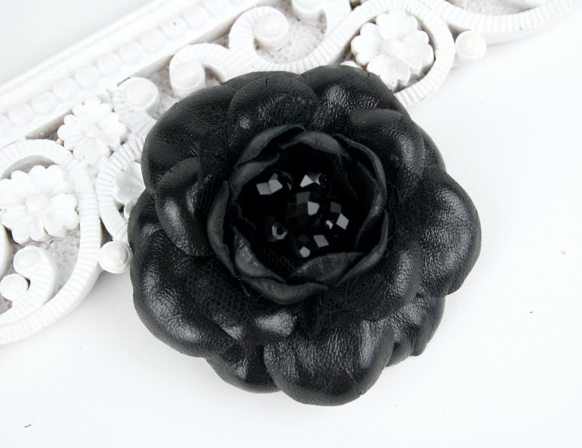 Authentic New Chanel Black/White Camelia Flower Satin Bow Barrette Hair  Clip Hair Accessory
