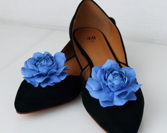 Blue Leather Rose Shoe Clips: Fantasy Floral Accessories